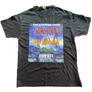 Joan Jett Motley Crue Def Leppard Poison black stadium tour merch Shirt